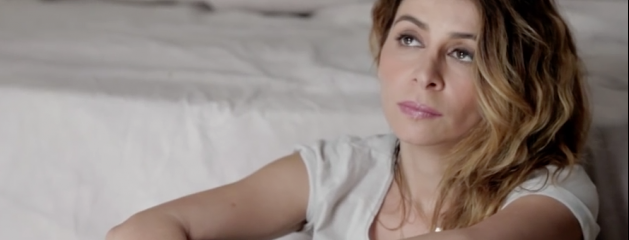 Julie Zenatti : Victime d'un AVC en pleine grossesse, la chanteuse raconte la nuit qui a changé ...