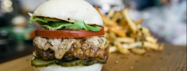 Découvrez la nouvelle folie hamburger qui est en train de déferler sur le monde de New York à Paris: Le Bao Burger